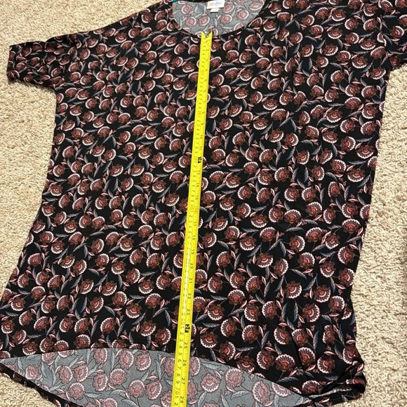 Lularoe Tunic Sz Large Black with Floral Design - Picture 7 of 8